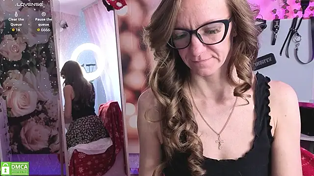 jesica mooonn online show from 15, 5, 2026