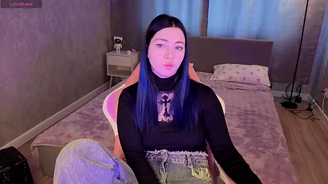 honey cherrry online show from 18, 6, 2026