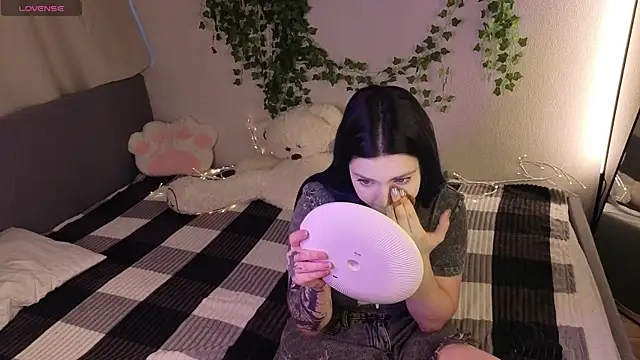 honey cherrry online show from 17, 6, 2026