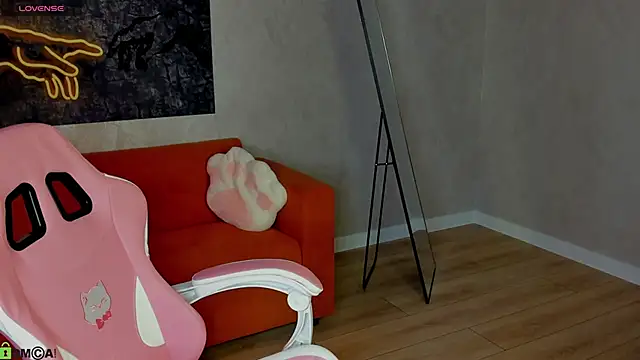 honey cherrry online show from 10, 5, 2026