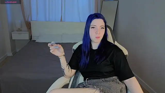 honey cherrry online show from 4, 6, 2026