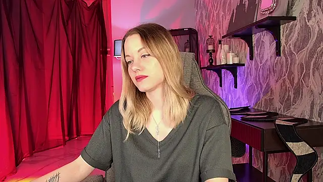 VireliaMoonfall online show from 23, 4, 2026