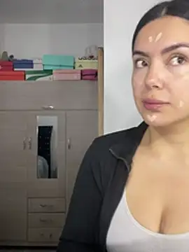 Snapshot of Cami_olarte chatting on 21, 4, 2026 Cami olarte online show from 21, 4, 2026