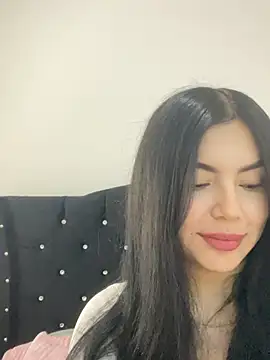 Snapshot of Cami_olarte chatting on 17, 4, 2026 Cami olarte online show from 17, 4, 2026