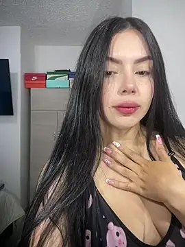 Snapshot of Cami_olarte chatting on 19, 6, 2026 Cami olarte online show from 19, 6, 2026