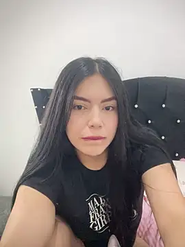 Snapshot of Cami_olarte chatting on 1, 5, 2026 Cami olarte online show from 1, 5, 2026