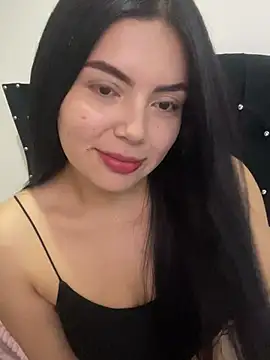 Snapshot of Cami_olarte chatting on 24, 4, 2026 Cami olarte online show from 24, 4, 2026