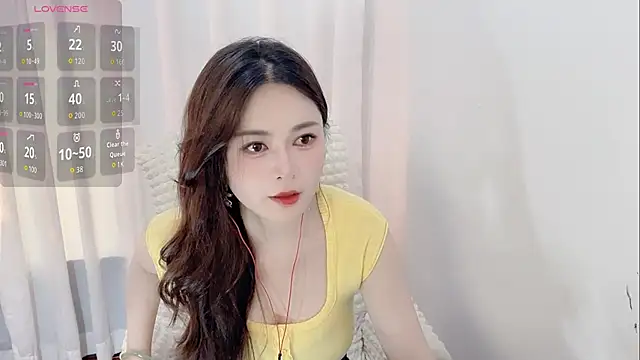 Snapshot of -Annie-Aria- chatting on 11, 5, 2026 -Annie-Aria- online show from 11, 5, 2026