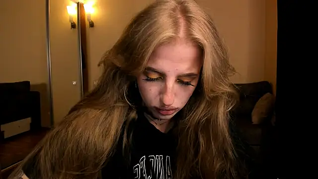 Snapshot of harley_kimm chatting on 21, 7, 2026 harley kimm online show from 21, 7, 2026