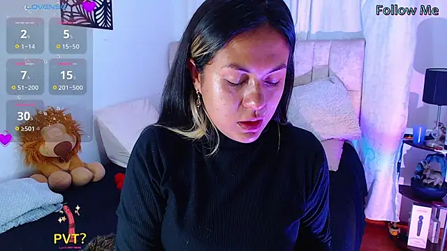 Snapshot of CharlottLee chatting on 20, 5, 2026 CharlottLee online show from 20, 5, 2026