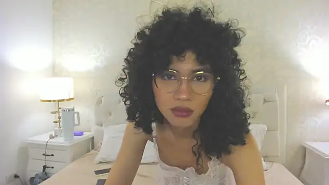 Snapshot of Julietta___ chatting on 22, 5, 2026 Julietta online show from 22, 5, 2026