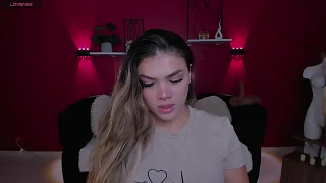 Sofia Velvetx online show from 16, 6, 2026