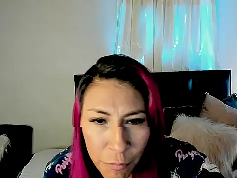 tatianabelli online show from 15, 4, 2026