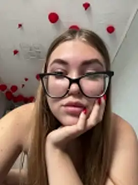 MissAuroraX online show from 26, 4, 2026