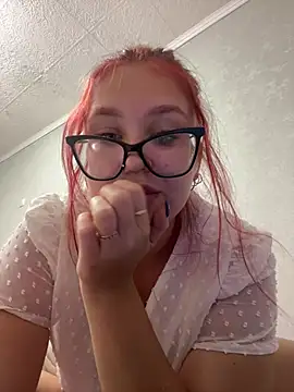 Snapshot of MissAuroraX chatting on 10, 6, 2026 MissAuroraX online show from 10, 6, 2026