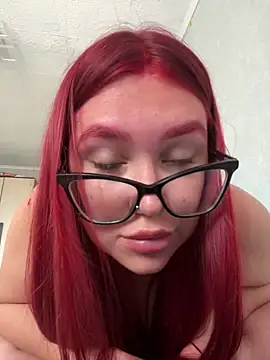 Snapshot of MissAuroraX chatting on 4, 6, 2026 MissAuroraX online show from 4, 6, 2026