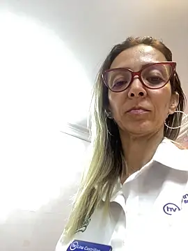 Snapshot of AlanaBrunetteX_X chatting on 26, 5, 2026 AlanaBrunetteX X online show from 26, 5, 2026