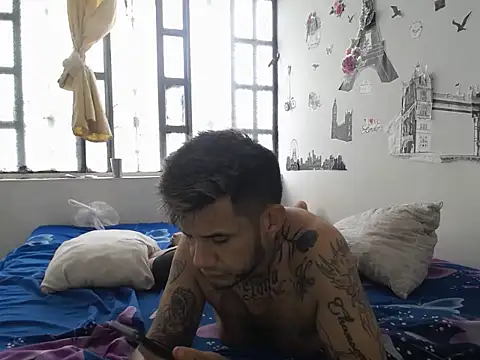 allison maxtattoo  online show from 16, 4, 2026