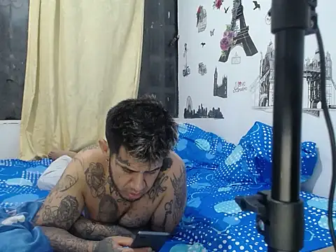 allison maxtattoo  online show from 21, 4, 2026