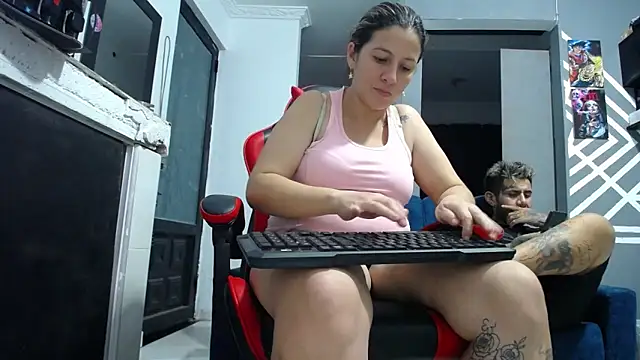 allison maxtattoo  online show from 16, 6, 2026