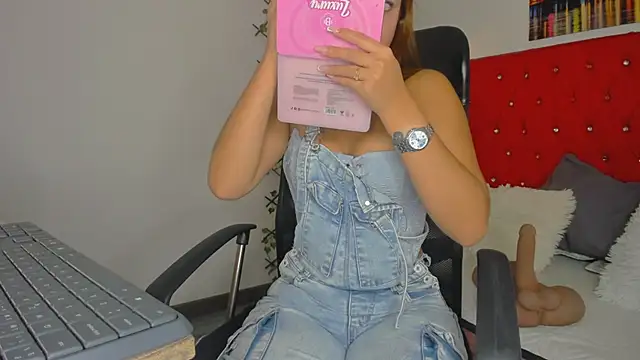 emily  dee online show from 4, 5, 2026