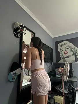 Snapshot of LolaSkyee chatting on 14, 7, 2026 LolaSkyee online show from 14, 7, 2026