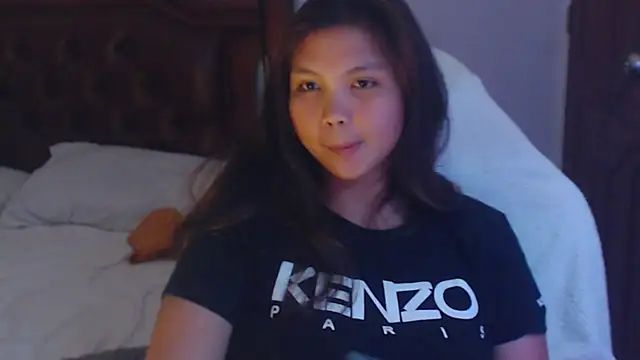 Snapshot of sweet_21_1 chatting on 1, 4, 2026 sweet 21 1 online show from 1, 4, 2026