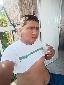 Snapshot of luis20212 chatting on 10, 5, 2026 luis20212 online show from 10, 5, 2026