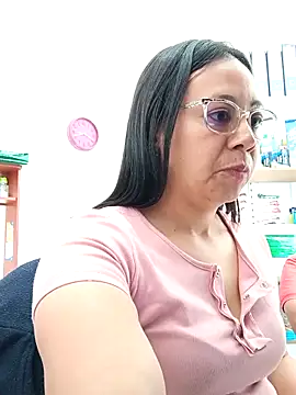 Snapshot of Violeta--7 chatting on 18, 4, 2026 Violeta--7 online show from 18, 4, 2026