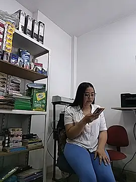 Snapshot of Violeta--7 chatting on 29, 5, 2026 Violeta--7 online show from 29, 5, 2026