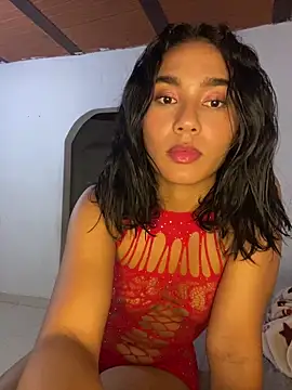 Snapshot of lili_garcia chatting on 2, 5, 2026 lili garcia online show from 2, 5, 2026