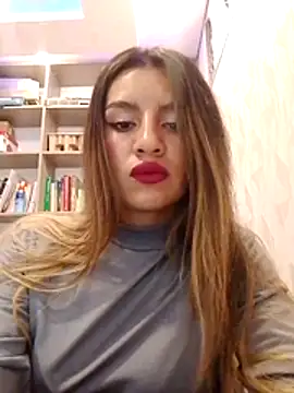 Snapshot of megann_glow chatting on 1, 5, 2026 megann glow online show from 1, 5, 2026