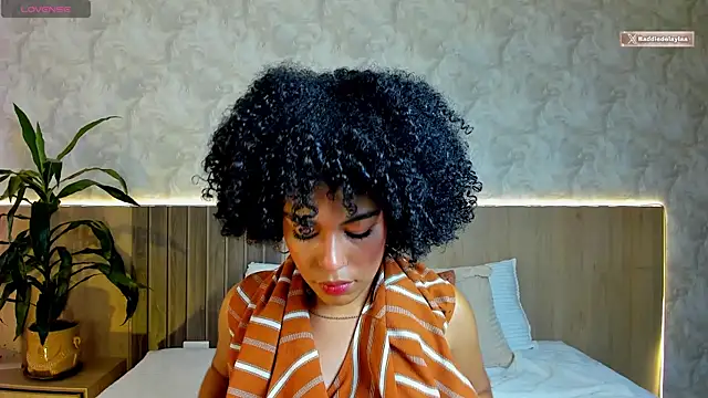 baddie delaylaa online show from 4, 5, 2026