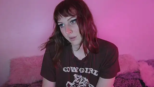 Snapshot of April__kittyy chatting on 18, 5, 2026 April kittyy online show from 18, 5, 2026