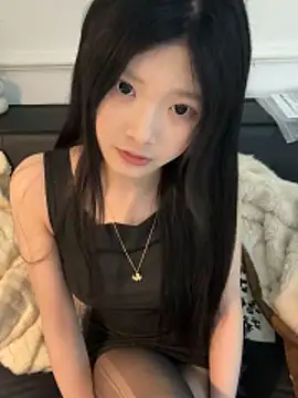 Snapshot of YouMi18 chatting on 1, 4, 2026 YouMi18 online show from 1, 4, 2026