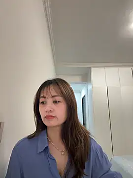 Snapshot of Yang_218 chatting on 15, 4, 2026 Yang 218 online show from 15, 4, 2026