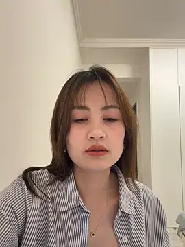 Snapshot of Yang_218 chatting on 10, 4, 2026 Yang 218 online show from 10, 4, 2026