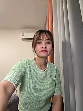 Snapshot of Yang_218 chatting on 20, 4, 2026 Yang 218 online show from 20, 4, 2026