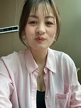 Snapshot of Yang_218 chatting on 7, 4, 2026 Yang 218 online show from 7, 4, 2026