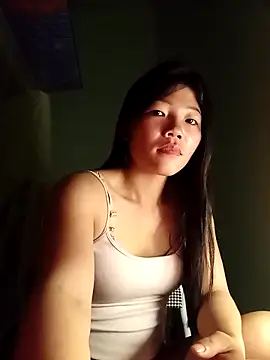 Snapshot of -Quyny- chatting on 15, 4, 2026 -Quyny- online show from 15, 4, 2026