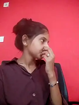 Snapshot of TANU01990 chatting on 17, 5, 2026 TANU01990 online show from 17, 5, 2026