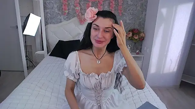 AriannaCruise online show from 6, 4, 2026