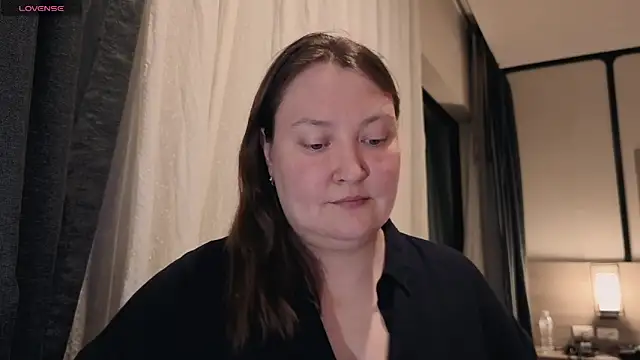 elegant pleasure online show from 13, 4, 2026