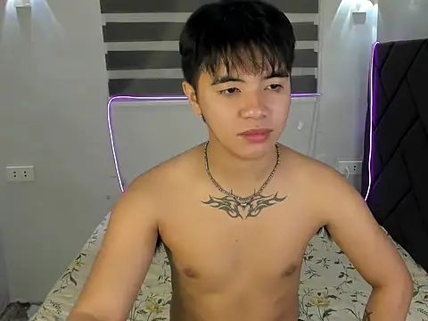 Untouchable Bromancexxx online show from 17, 5, 2026
