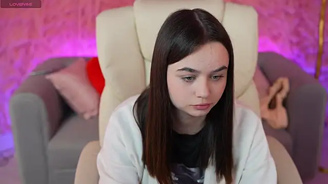 Snapshot of LeslyPeach_ chatting on 27, 3, 2026 LeslyPeach online show from 27, 3, 2026