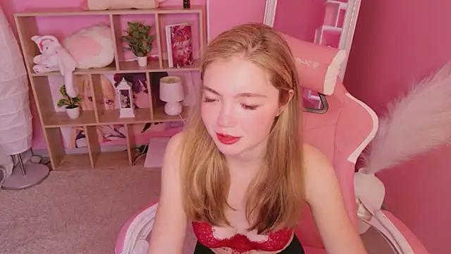 Snapshot of Rita_Shy chatting on 20, 6, 2026 Rita Shy online show from 20, 6, 2026