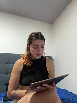 cattleya Louise online show from 15, 4, 2026