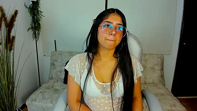 Snapshot of miia_bx chatting on 14, 4, 2026 miia bx online show from 14, 4, 2026