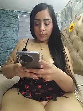 Snapshot of val_eria chatting on 11, 6, 2026 val eria online show from 11, 6, 2026