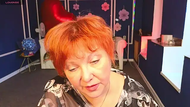 Snapshot of Kira_Kingslee chatting on 23, 4, 2026 Kira Kingslee online show from 23, 4, 2026